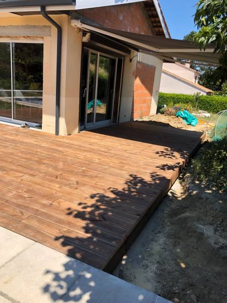 Création d'une terrasse bois modèle CANCUN près de Toulouse 